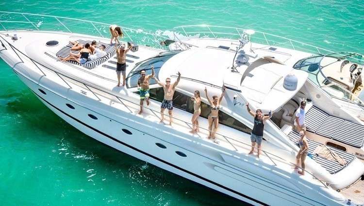 Dubai Private Yachts Parties