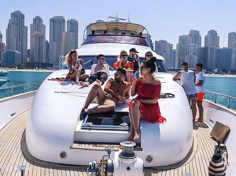 Dubai Private Yachts Parties